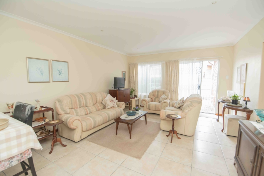 3 Bedroom Property for Sale in Parsonsvlei Eastern Cape